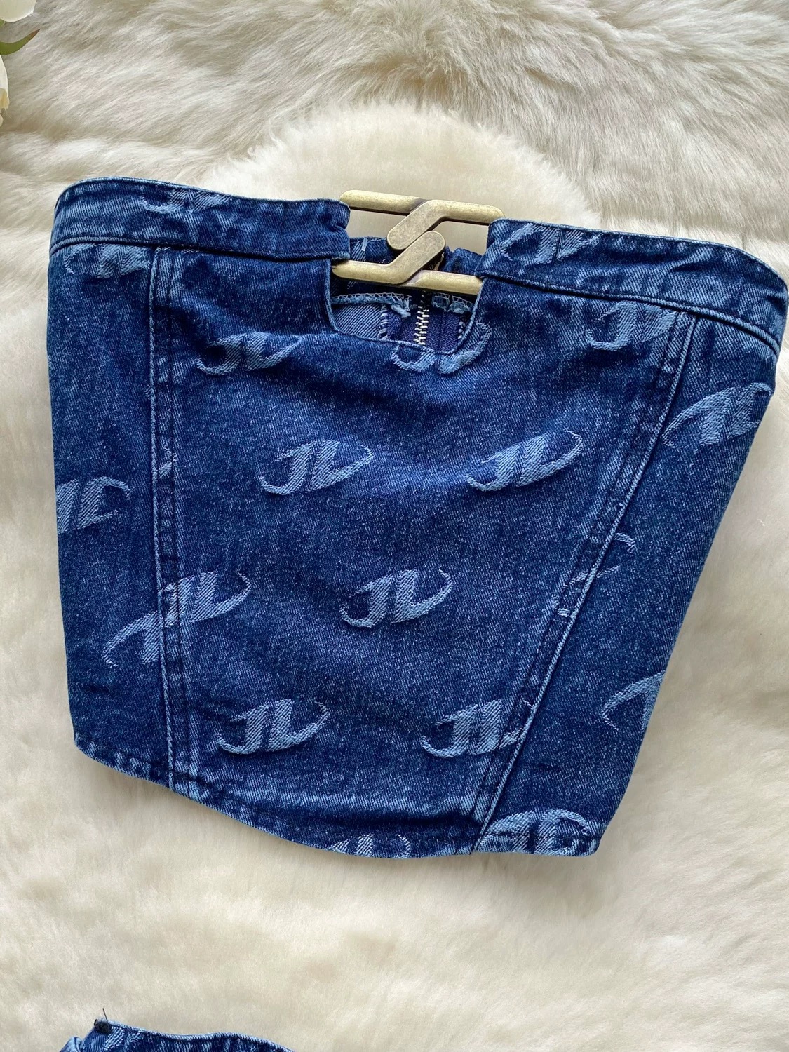 Never too extra set DTP224 images